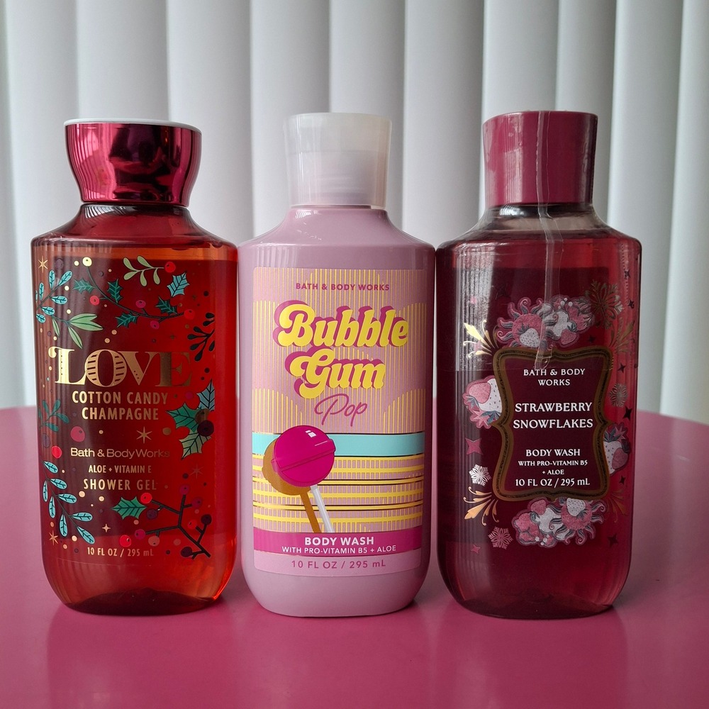 Bath & Body Works BUBBLE GUM POP STRAWBERRY SNOWFLAKES LOVE 10oz Body Wash Set